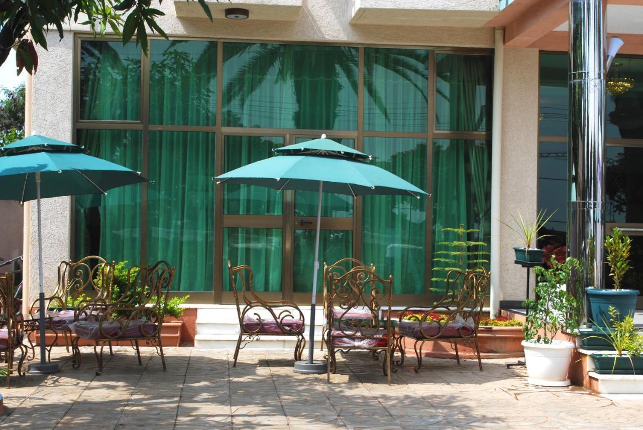 Jacaranda Hotel, Bahir Dar Exterior photo