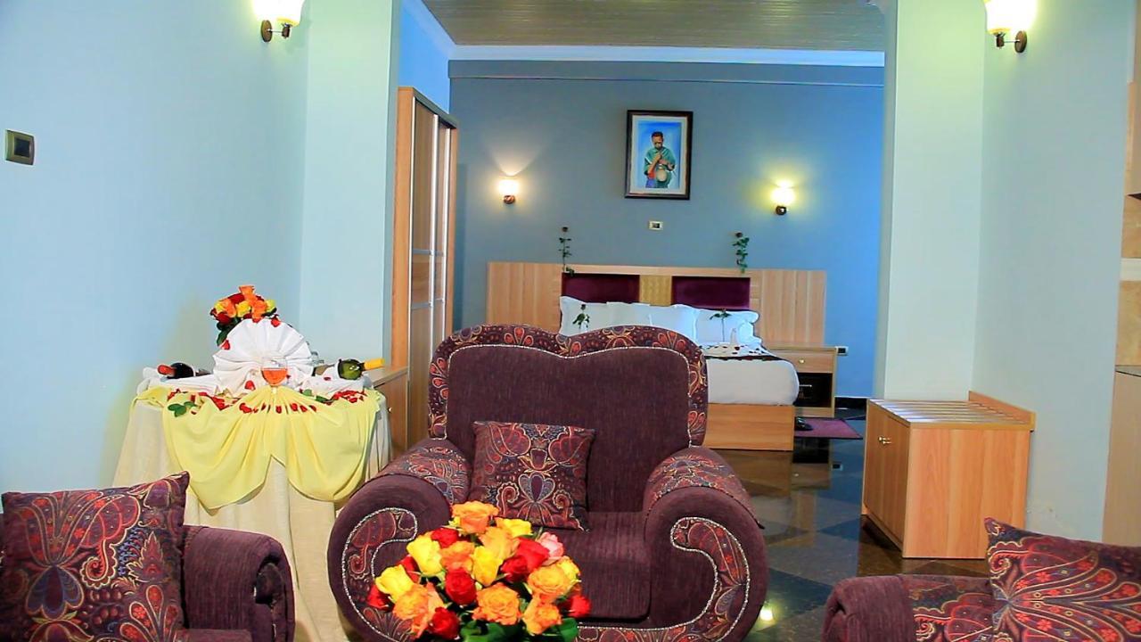 Jacaranda Hotel, Bahir Dar Exterior photo